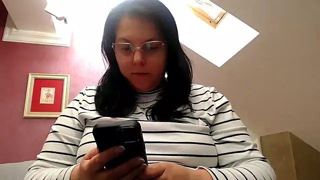 Wetandnaughtyxx online show from April 9, 2026, 6:30 am