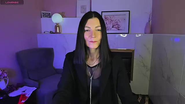 MonicaCheerful online show from February 8, 2025, 8:42 am