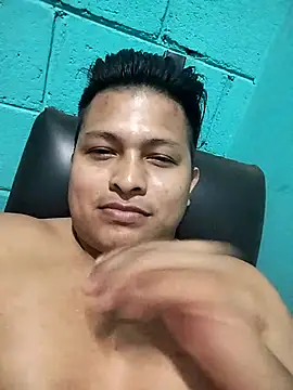 Snapshot of redso97 chatting on February 24, 2025, 5:22 am redso97 online show from February 24, 2025, 5:22 am