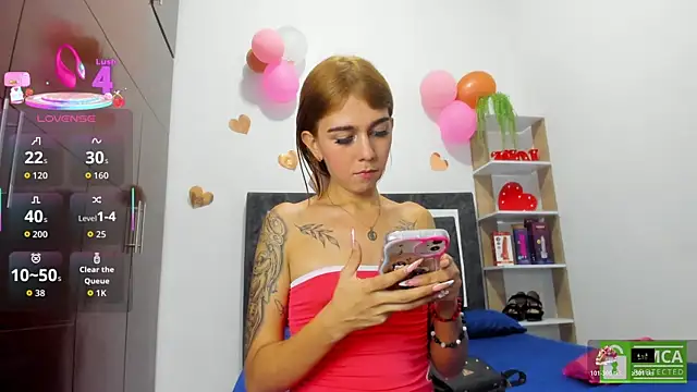 Nicol TransGirl online show from May 27, 2026, 5:04 am