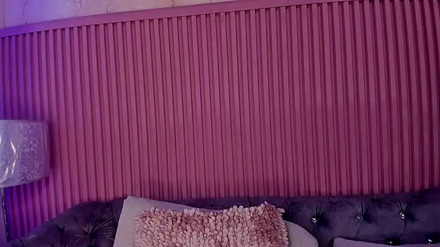 AntonellaLeroy online show from January 27, 2025, 8:28 pm