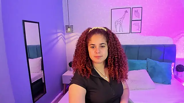 Snapshot of ninna_curly chatting on October 13, 2025, 9:49 pm ninna curly online show from October 13, 2025, 9:49 pm