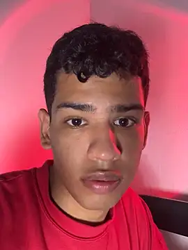 Snapshot of Santiago-Thompson chatting on October 5, 2025, 9:16 pm Santiago-Thompson online show from October 5, 2025, 9:16 pm