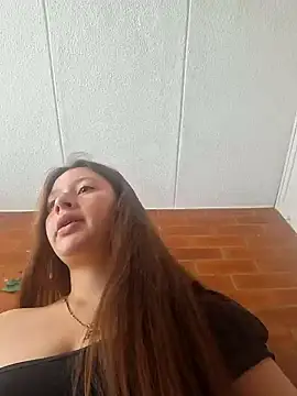 Mariana Alvarez online show from January 25, 2025, 1:52 pm