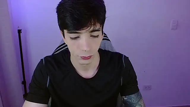 H3ll B0I online show from March 30, 2026, 10:11 pm