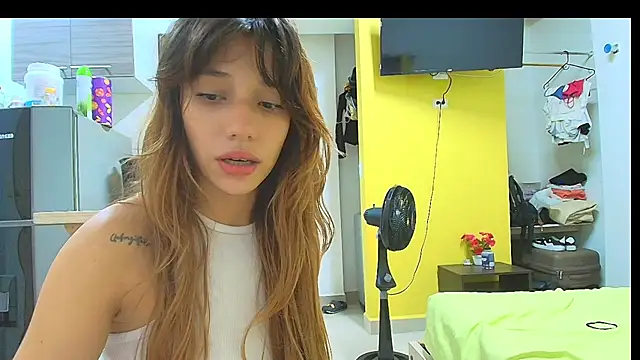 Snapshot of Alaiapink chatting on July 12, 2026, 2:12 am Alaiapink online show from July 12, 2026, 2:12 am
