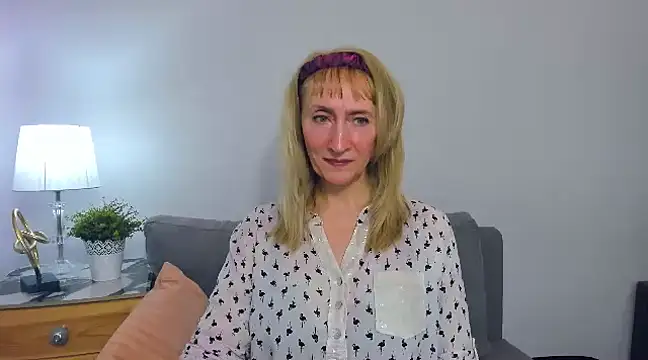 MargaretMilf69 online show from March 10, 2025, 7:29 pm
