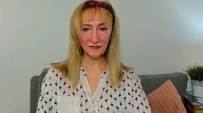 MargaretMilf69 online show from March 2, 2025, 2:25 pm