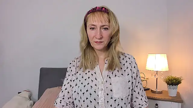 MargaretMilf69 online show from March 6, 2025, 4:28 pm