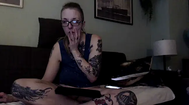 Snapshot of Astrid-Gilbert chatting on March 2, 2025, 10:23 pm Astrid-Gilbert online show from March 2, 2025, 10:23 pm