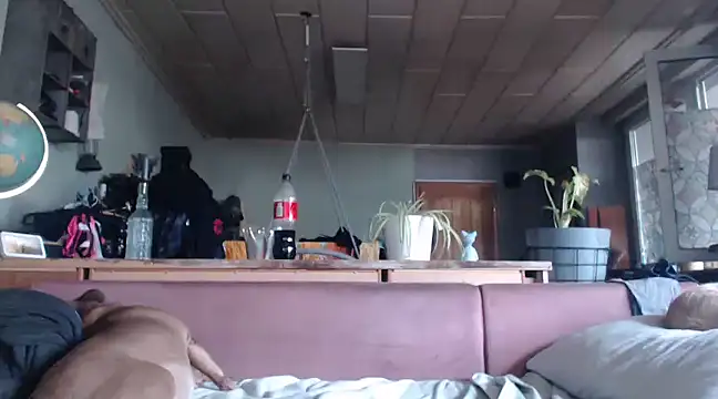 Snapshot of Astrid-Gilbert chatting on February 21, 2025, 7:56 am Astrid-Gilbert online show from February 21, 2025, 7:56 am