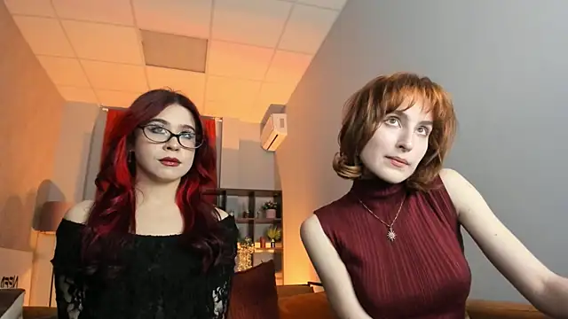 MisaPage online show from April 18, 2026, 1:08 am