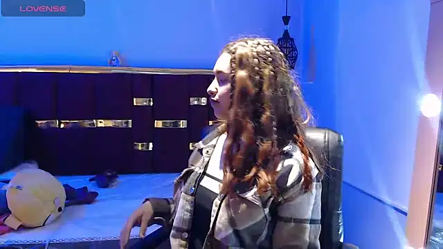 emily fox 3 online show from November 1, 2025, 12:21 pm