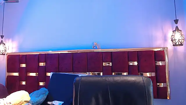 emily fox 3 online show from October 30, 2025, 11:41 am