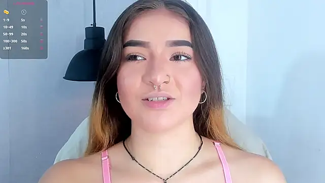 Snapshot of Shanntal_ chatting on October 7, 2025, 7:59 pm Shanntal  online show from October 7, 2025, 7:59 pm