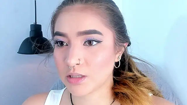 Snapshot of Shanntal_ chatting on October 11, 2025, 7:59 pm Shanntal  online show from October 11, 2025, 7:59 pm