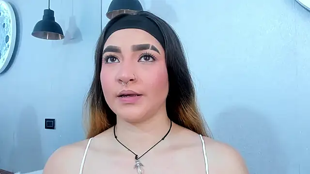 Snapshot of Shanntal_ chatting on October 19, 2025, 7:16 pm Shanntal  online show from October 19, 2025, 7:16 pm