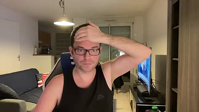 Funnyjul31 online show from February 16, 2025, 6:21 pm