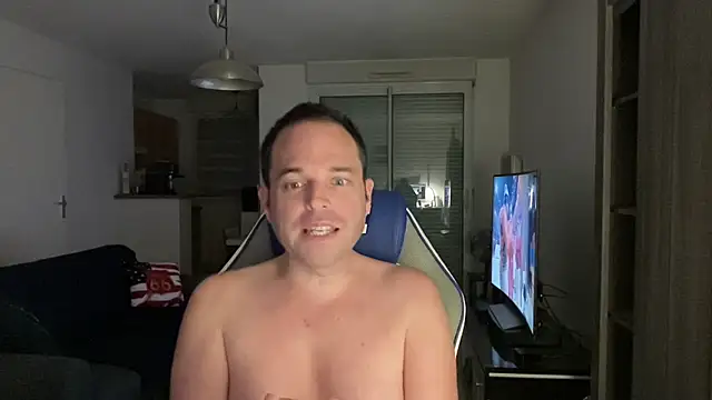 Funnyjul31 online show from February 7, 2025, 8:31 pm