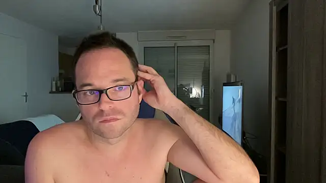 Funnyjul31 online show from February 12, 2025, 7:45 pm