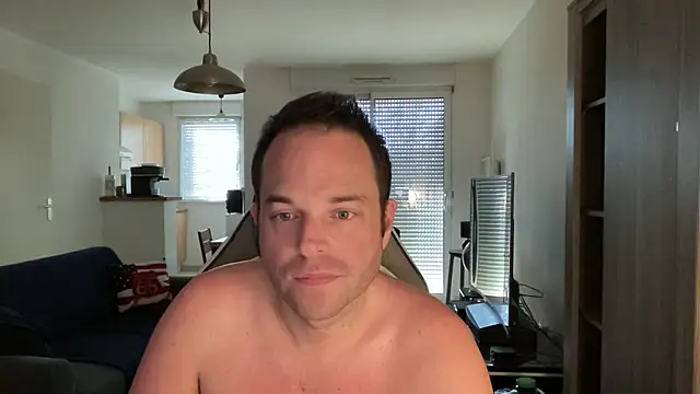 Funnyjul31 online show from February 23, 2025, 2:57 pm
