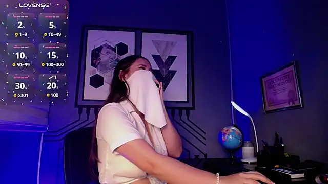 LeilaRasi online show from February 8, 2025, 1:43 am