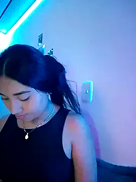 Aiden Ashley online show from February 6, 2025, 2:00 am