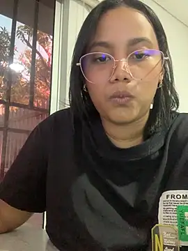 my cam online show from March 13, 2025, 8:43 pm