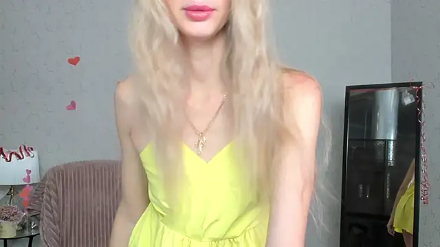 skinnyladyy online show from February 12, 2025, 2:14 am