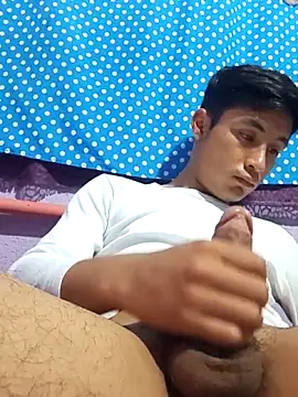 EduardoEspinoza12 online show from October 6, 2025, 7:58 pm