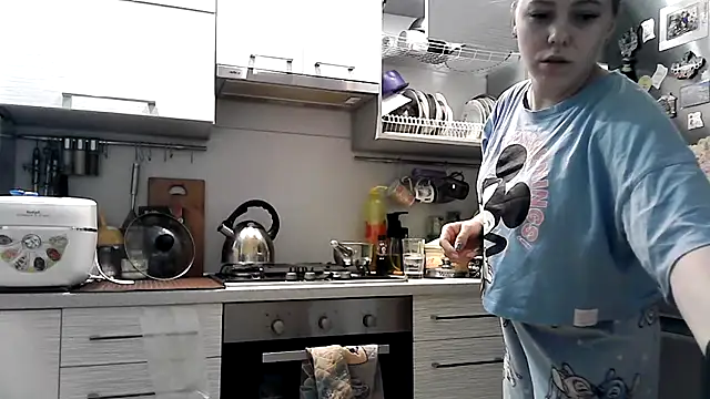 Misssweet s online show from February 6, 2025, 5:40 pm