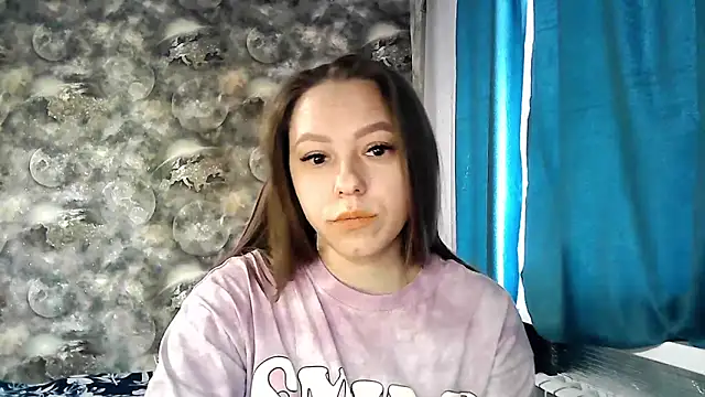 Misssweet s online show from April 12, 2026, 6:49 am