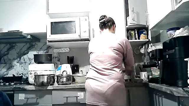 Snapshot of Misssweet_s chatting on October 21, 2025, 6:18 pm Misssweet s online show from October 21, 2025, 6:18 pm