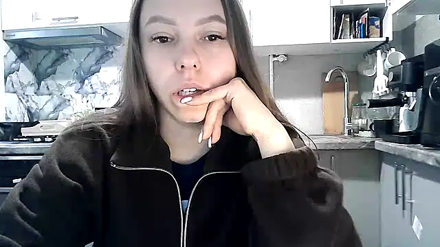 Snapshot of Misssweet_s chatting on October 17, 2025, 6:17 am Misssweet s online show from October 17, 2025, 6:17 am