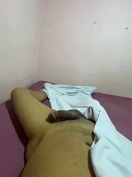 Snapshot of Dessylaaa24 chatting on February 17, 2025, 1:22 pm Dessylaaa24 online show from February 17, 2025, 1:22 pm