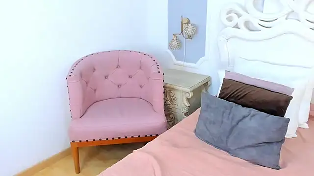 Snapshot of victoria_coopers chatting on March 20, 2025, 12:00 pm victoria coopers online show from March 20, 2025, 12:00 pm