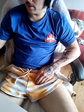 Snapshot of Ares_Exmodele chatting on March 12, 2025, 8:30 am Ares Exmodele online show from March 12, 2025, 8:30 am