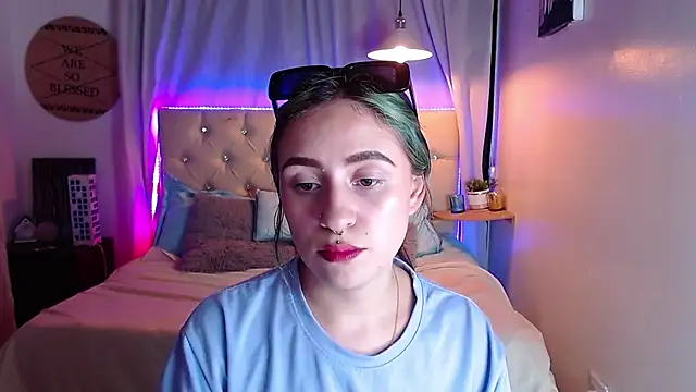 melodygirl   online show from March 3, 2025, 11:24 pm