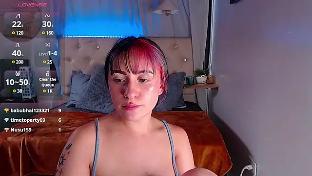 melodygirl   online show from March 18, 2025, 10:15 pm