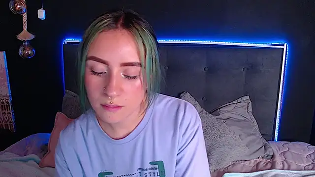 melodygirl   online show from February 24, 2025, 11:09 pm