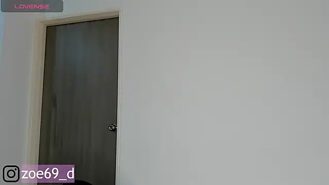 Snapshot of Tatiana250 chatting on February 5, 2025, 1:47 am Tatiana250 online show from February 5, 2025, 1:47 am