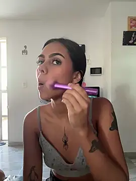 Snapshot of Tatiana250 chatting on October 29, 2025, 2:16 pm Tatiana250 online show from October 29, 2025, 2:16 pm