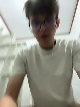 Snapshot of TitoTravesura chatting on February 16, 2025, 11:50 pm TitoTravesura online show from February 16, 2025, 11:50 pm