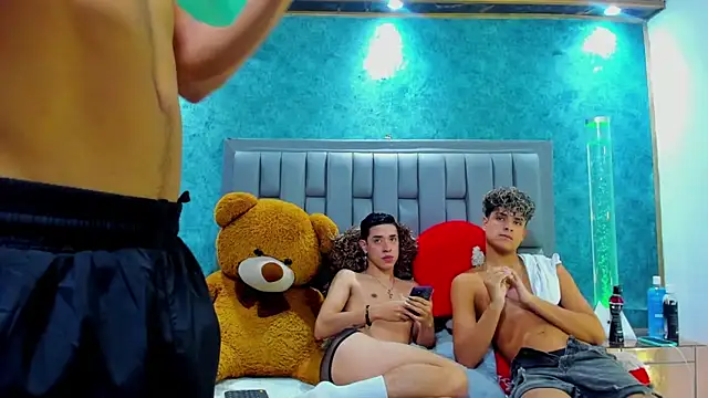 Sexys Hornys Boys online show from January 28, 2025, 12:26 am