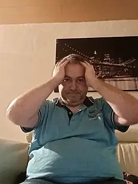 Snapshot of Pourleplasirs chatting on February 7, 2025, 4:27 am Pourleplasirs online show from February 7, 2025, 4:27 am