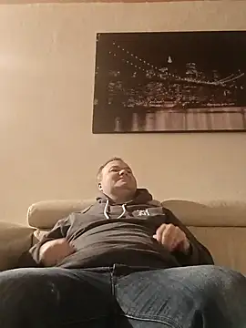 Snapshot of Pourleplasirs chatting on February 3, 2025, 10:54 pm Pourleplasirs online show from February 3, 2025, 10:54 pm