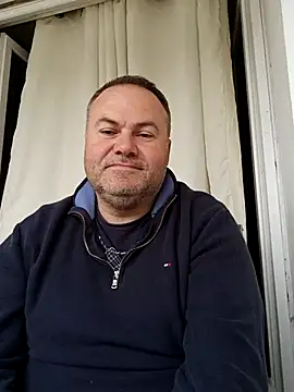 Pourleplasirs online show from May 19, 2026, 3:19 pm