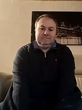 Snapshot of Pourleplasirs chatting on February 16, 2025, 10:44 pm Pourleplasirs online show from February 16, 2025, 10:44 pm