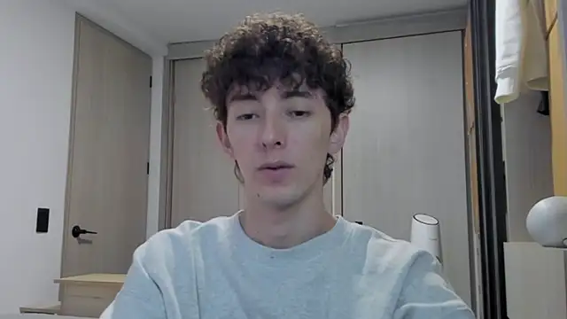 miketwink online show from September 24, 2025, 10:27 pm