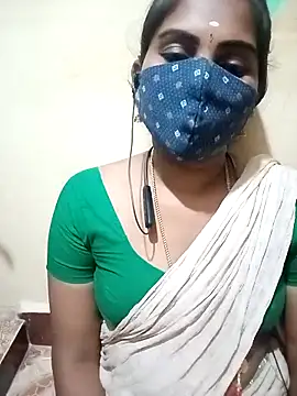 Snapshot of Tamil_roja17 chatting on September 18, 2025, 7:17 pm Tamil roja17 online show from September 18, 2025, 7:17 pm